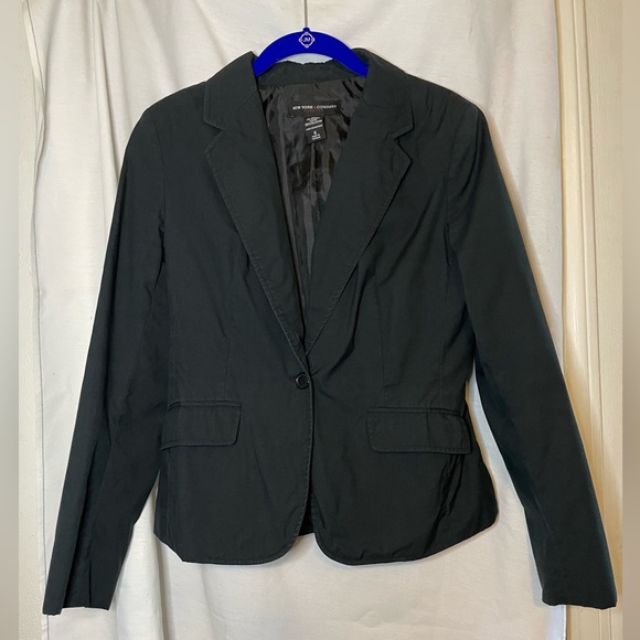 New York & Company Black Blazer w/ One Button and 2 Size Pockets Size 6 - Picture 5 of 11